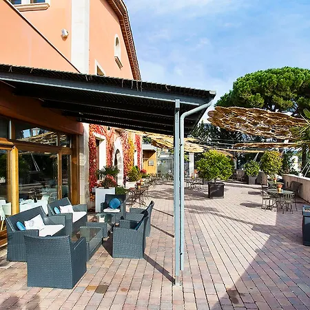 Hotel Qgat Restaurant Events & 4*