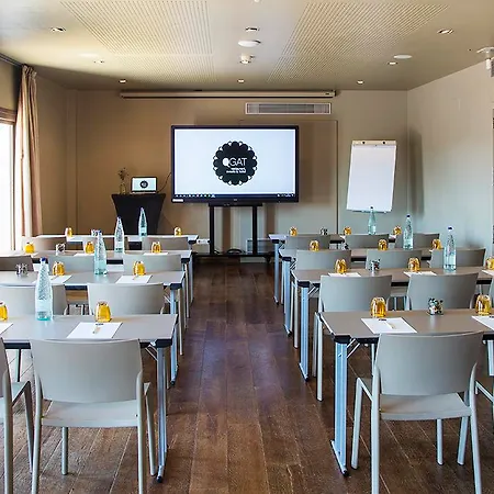 Hotel Qgat Restaurant Events & 4*