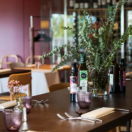 Qgat Restaurant Events & Hotel
