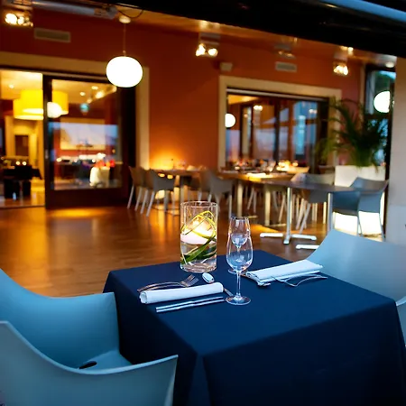 Qgat Restaurant Events & 4*